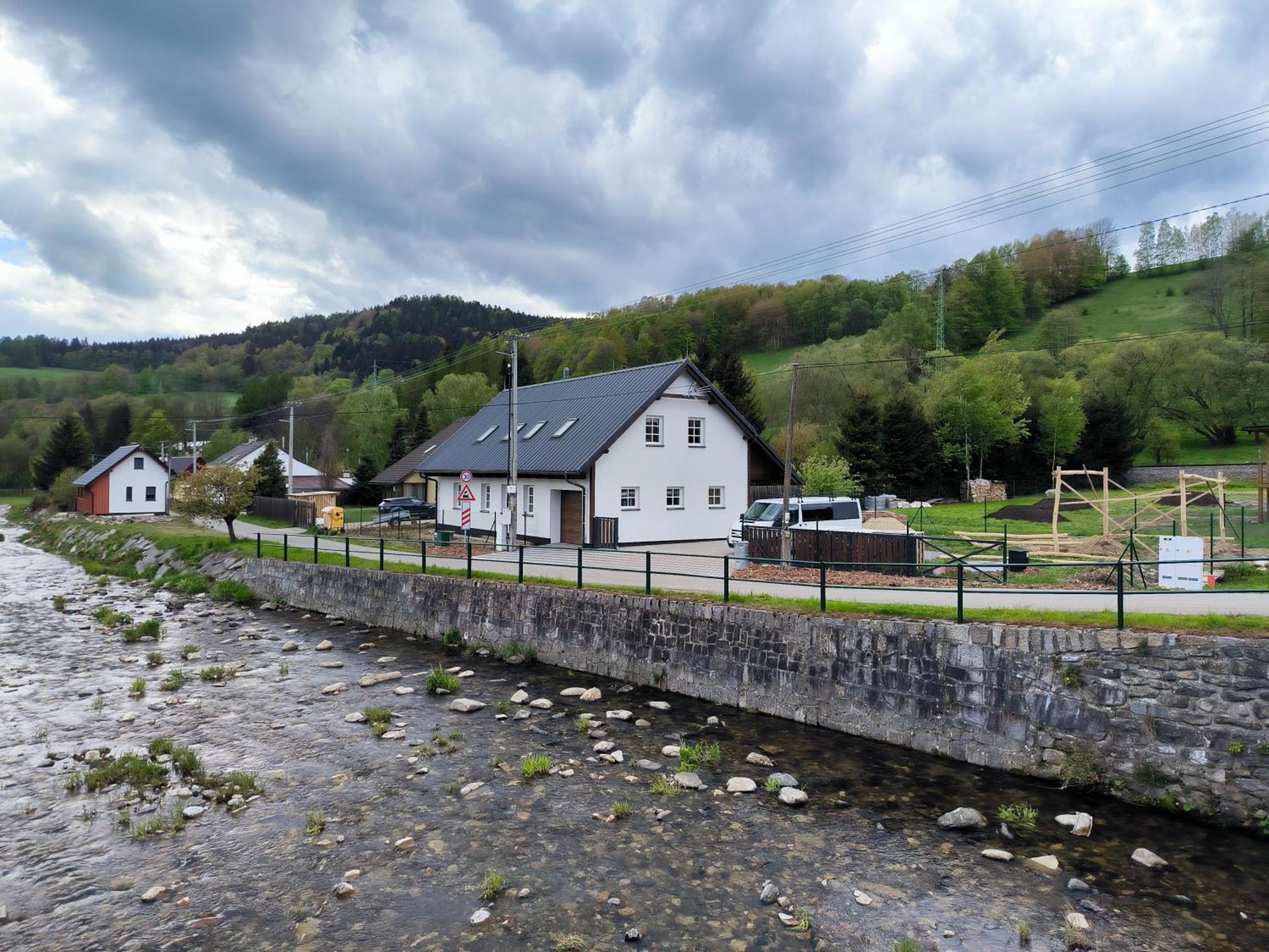 Chalupa Rebus Loučná nad Desnou Buitenkant foto
