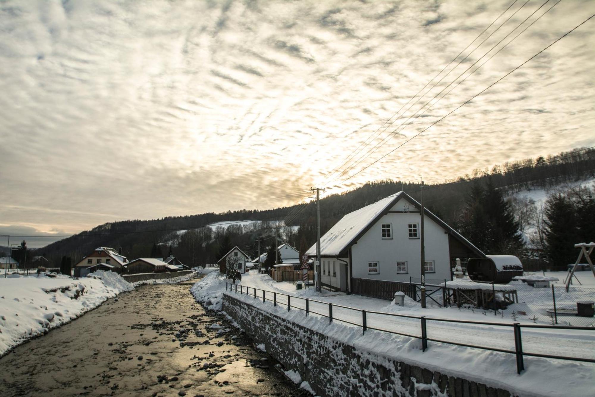 Chalupa Rebus Loučná nad Desnou Buitenkant foto
